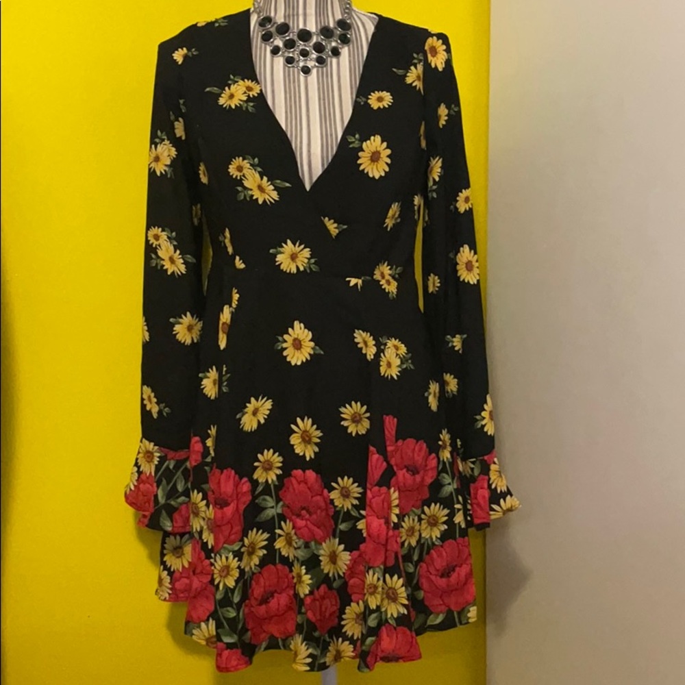 Forever 21 Floral Long Sleeve Mini Dress